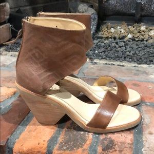 Koolaburra Tan Brown Leather Wrap Heel Sandals